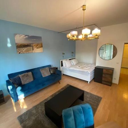 Apartment With Balcony Берлін Екстер'єр фото